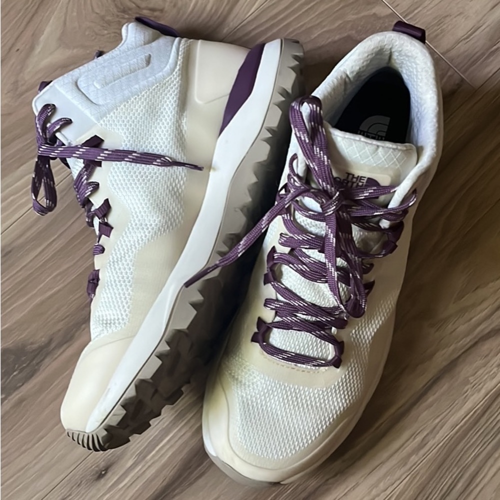 North Face Activist Mid Futurelight - Women’s Sz 10